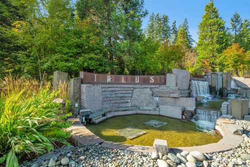 2131 Nw Moraine Pl, Issaquah, WA, 98027-6990 | Card Image