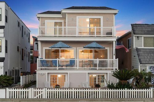 2740 Ocean Front Walk, San Diego, CA, 92109 | Card Image