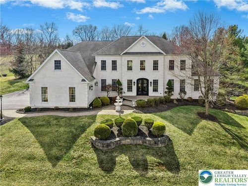 75 Woodside Dr, Williams Twp, PA, 18042-9584 | Card Image