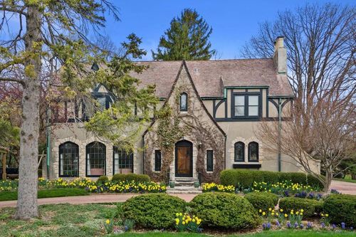 312 N Vincennes Circle, NORTH BAY, WI, 53402 | Card Image