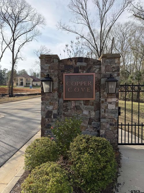 1704 Stonecrest Blvd, Tyler, TX, 75703-6140 | Card Image