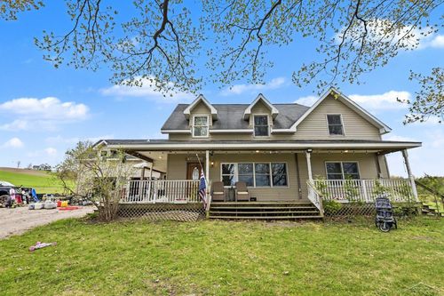 15608 Klooster Rd, Charlevoix, MI, 49720-9749 | Card Image