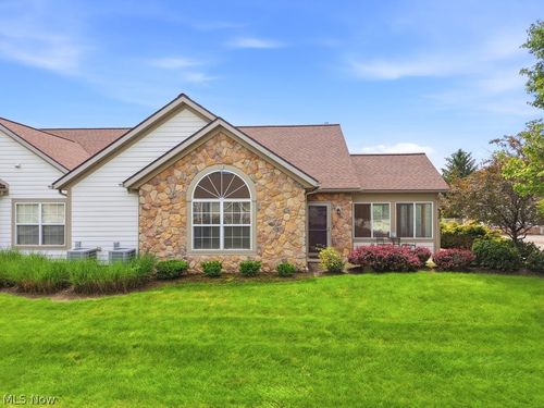 625 Crossings Cir, Tallmadge, OH, 44278-1251 | Card Image