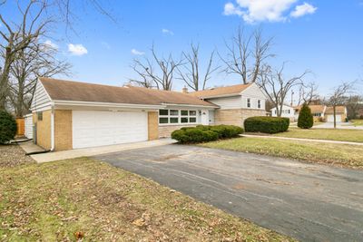 1146 Oakmont Avenue, House other with 3 bedrooms, 2 bathrooms and 2 parking in Flossmoor IL | Image 2