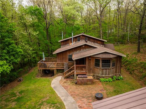 16184 Hickory Dr, Fayetteville, AR, 72704-8228 | Card Image