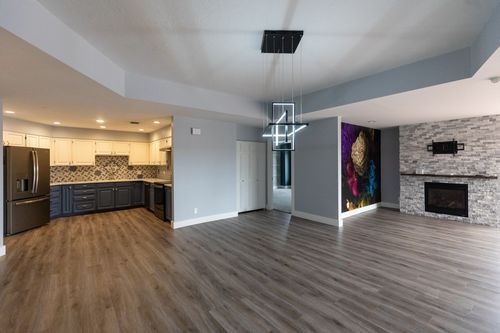 6d-405 Park Dr N, Great Falls, MT, 59401-2356 | Card Image