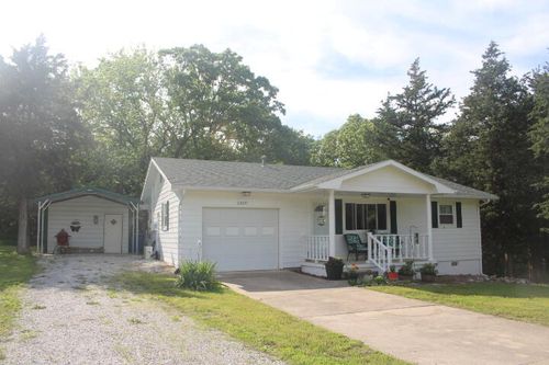 23197 Oakwood Cir, Hermitage, MO, 65668-8392 | Card Image
