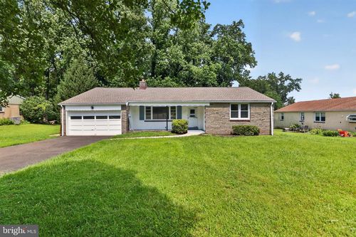 911 Delene Rd, JENKINTOWN, PA, 19046-3311 | Card Image