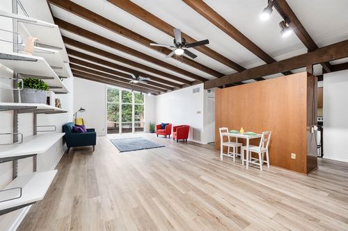 5220-5220 Memorial Dr, Houston, TX, 77007-8218 | Card Image