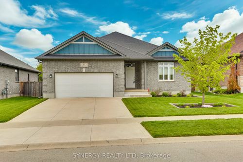 97 Elliott Trail, Thorndale, ON, N0M2P0 | Card Image