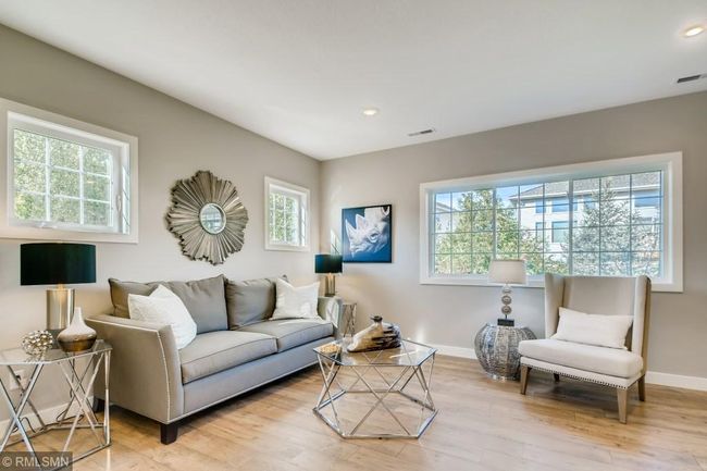 Photos are of similar property at Gateway Green Cottages. | Image 8