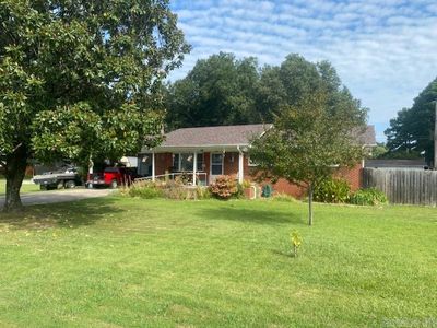 402 Monroe Street, House other with 3 bedrooms, 2 bathrooms and null parking in Conway AR | Image 2