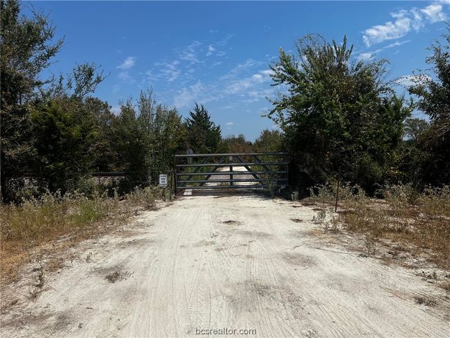 SECOND ENTRANCE CROSSING RAILROAD TRACKS | Image 15