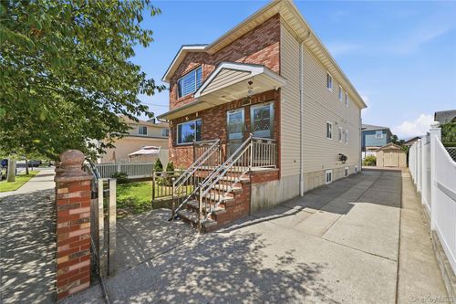145-26 222nd St, Springfield Gardens, NY, 11413-3460 | Card Image