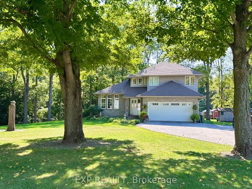 2011 Main St, Norfolk, ON, N0E1X0 | Card Image