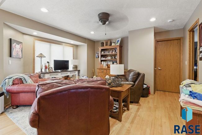 3518 S Matthew Dr, House other with 4 bedrooms, 3 bathrooms and null parking in Sioux Falls SD | Image 12