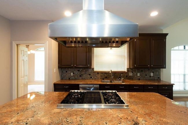 603 Oleander St, House other with 4 bedrooms, 3 bathrooms and 3 parking in Lake Jackson TX | Image 21