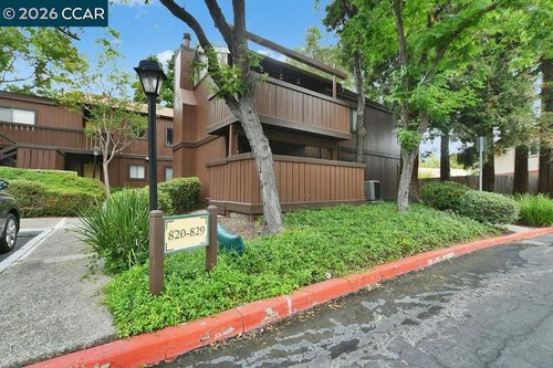 828 Camelback Pl, Pleasant Hill, CA, 94523-1234 | Card Image