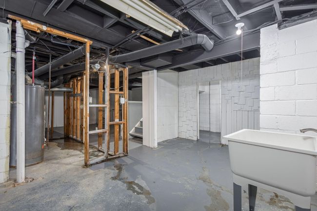 9231 Burt Rd, House other with 3 bedrooms, 1 bathrooms and null parking in Detroit MI | Image 15