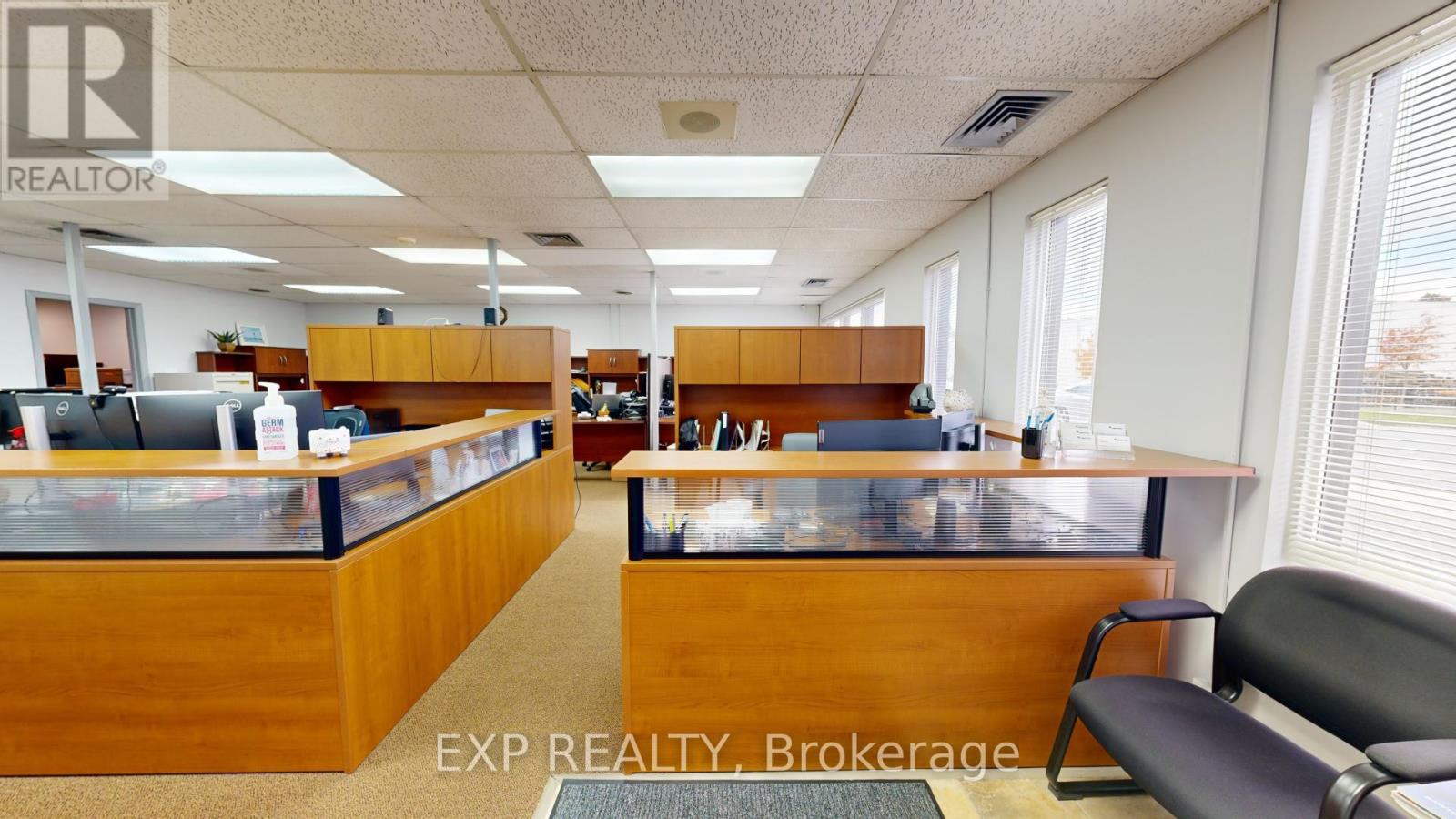 Commercial Lease in London East (East I) 3