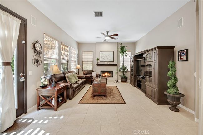 28089 Promontory Ln, House other with 5 bedrooms, 3 bathrooms and 3 parking in Valencia CA | Image 18
