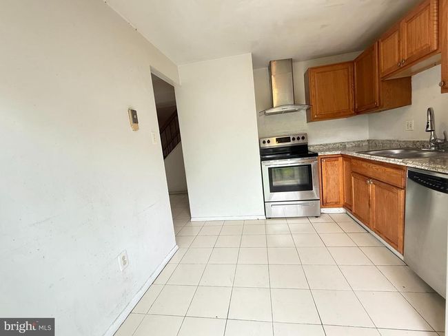 1089 Knight Ln, Townhouse with 3 bedrooms, 3 bathrooms and null parking in HERNDON VA | Image 7
