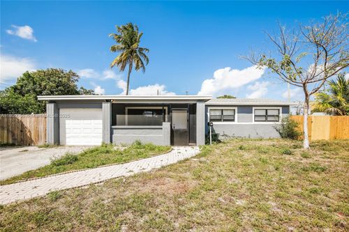 311 Nw 42nd St, Deerfield Beach, FL, 33064-2636 | Card Image