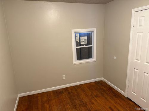 20020 Pelkey St, Detroit, MI, 48205-1101 | Card Image