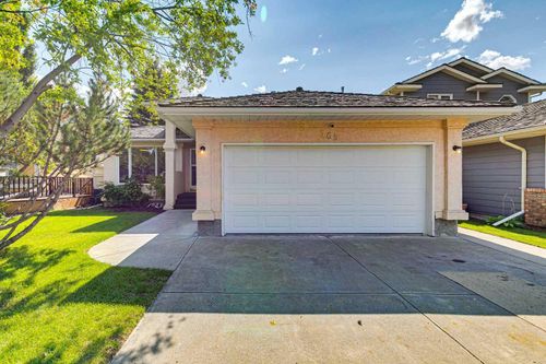 365 Sunmills Dr Se, Calgary, AB, T2X2T5 | Card Image