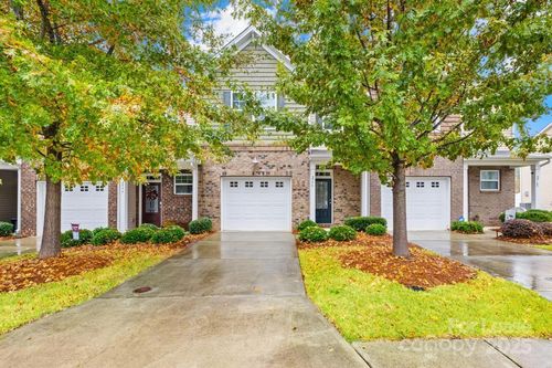 2773 Sawbridge Ln, Gastonia, NC, 28056-7581 | Card Image