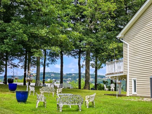 11 Rockridge Dr, Thiells, NY, 10984-1504 | Card Image