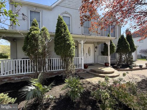 21 Crestview Dr, KENDALL PARK, NJ, 08824-1803 | Card Image