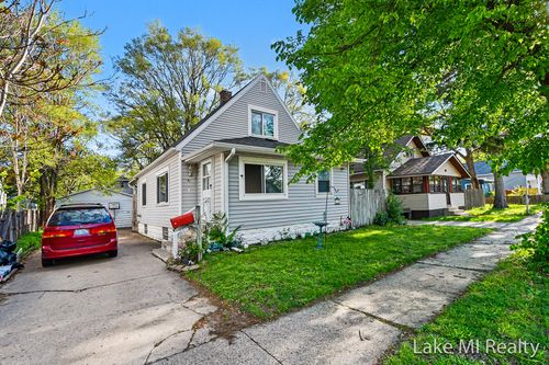 27 Exchange St, Wyoming, MI, 49548-2231 | Card Image