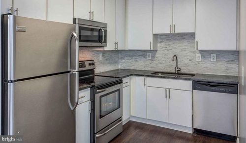 406-201 S 25th St, PHILADELPHIA, PA, 19103-6006 | Card Image