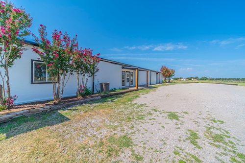 127 County Road 3051, Decatur, TX, 76234-4677 | Card Image