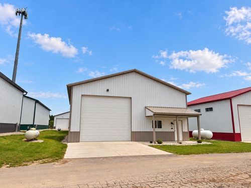 8-7577 Blacktop Way, Clayton, WI, 54956 | Card Image