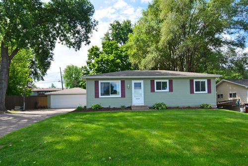 3530 77th St E, Inver Grove Heights, MN, 55076-3160 | Card Image