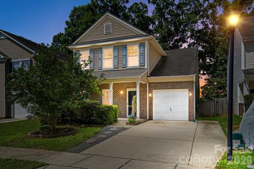 2740 Bramble Ridge Ct, Charlotte, NC, 28215-7614 | Card Image