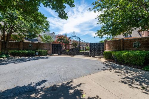 5932 Preston Gate Ct, Dallas, TX, 75230-1757 | Card Image