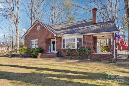 2510 Old Spartanburg Rd, East Flat Rock, NC, 28726-2119 | Card Image