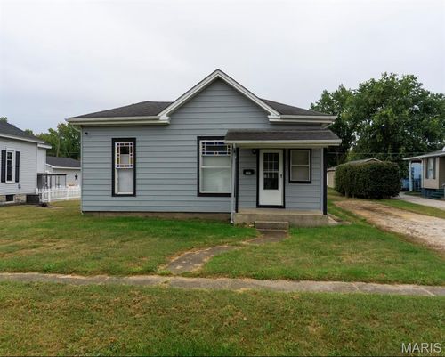 220 E North St, Roodhouse, IL, 62082-1127 | Card Image