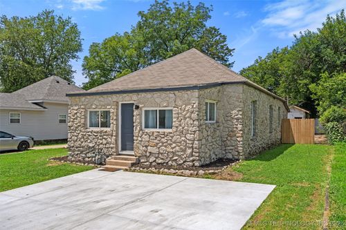 515 S Creek Ave, Bartlesville, OK, 74003-4229 | Card Image