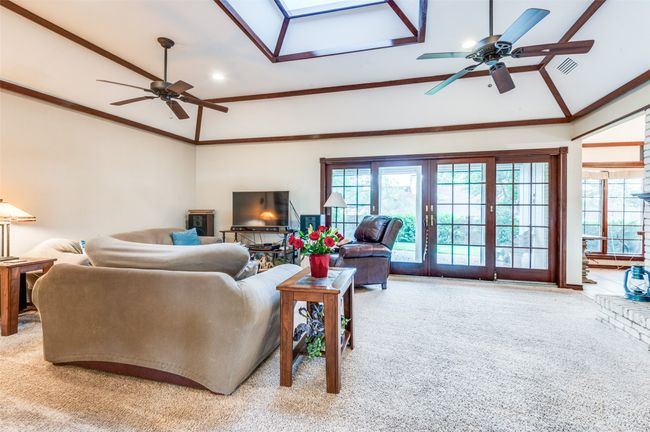 3005 Cortez Ct E, House other with 3 bedrooms, 3 bathrooms and null parking in Irving TX | Image 6