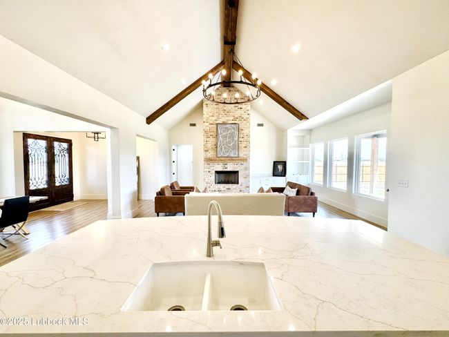 7211 W 12 Th St, House other with 3 bedrooms, 2 bathrooms and null parking in Plainview TX | Image 18