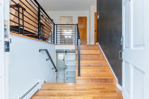 15 Cedar St, Tillson, NY, 12486-1509 | Card Image