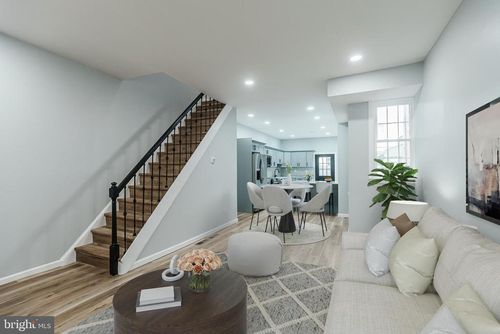 1932 E Moyamensing Ave, PHILADELPHIA, PA, 19148-2527 | Card Image