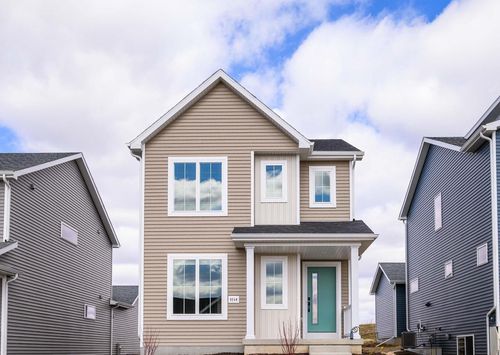 9240 Gentle Feather Rd, Verona, WI, 53593-8563 | Card Image