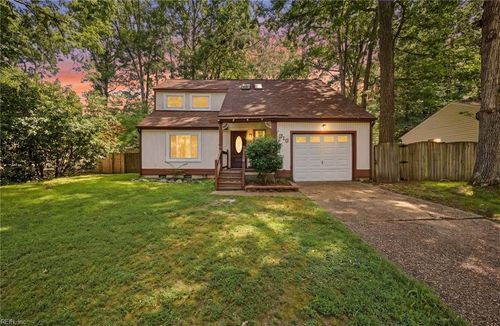 316 Heacox Ln, Newport News, VA, 23608-1810 | Card Image