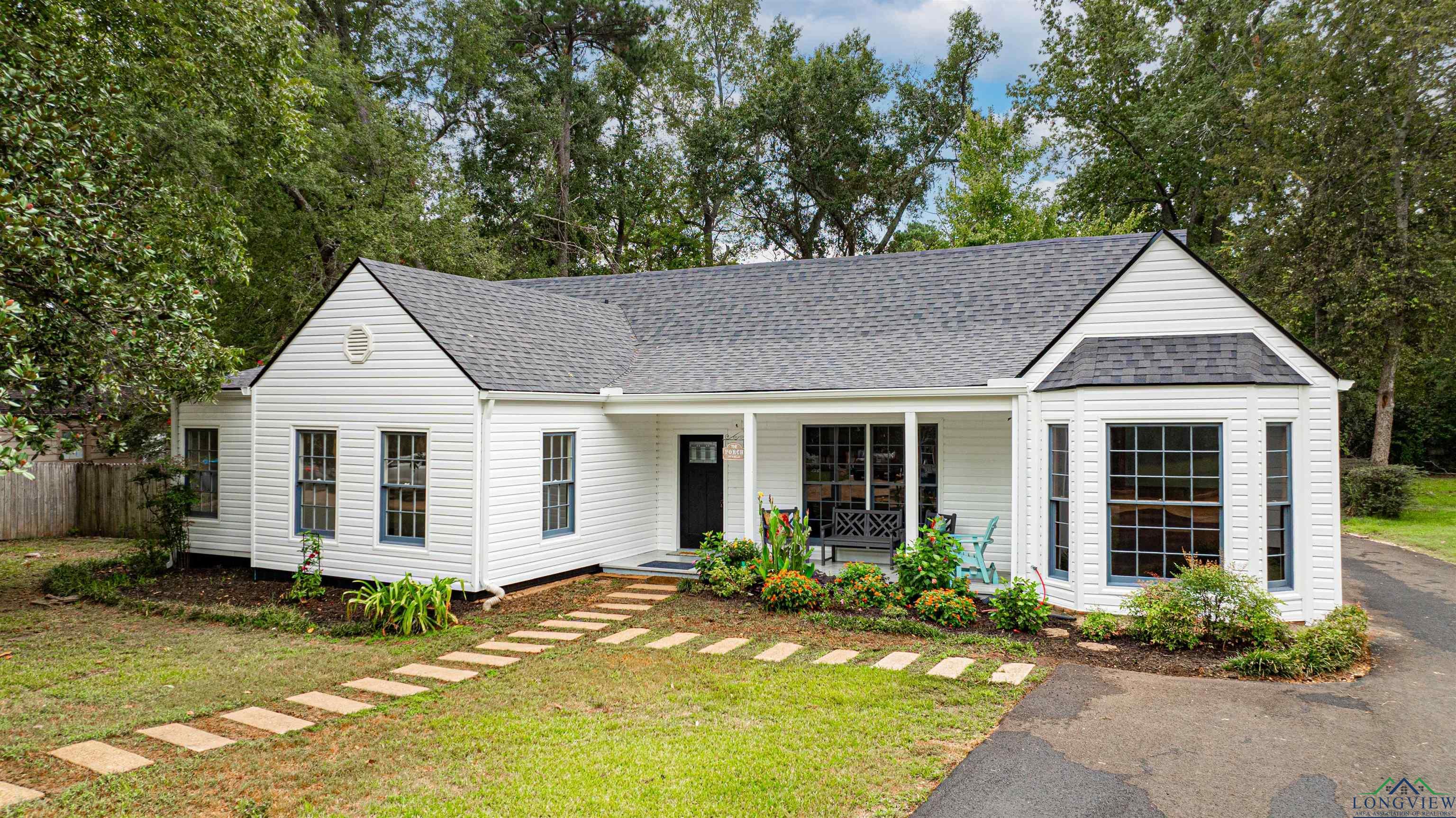 Myrtle St, Kilgore, TX 75662