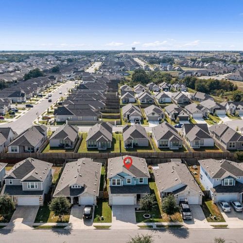285 Gaida Loop, Georgetown, TX, 78628-2281 | Card Image